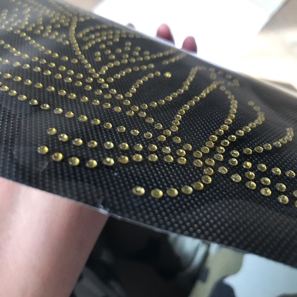 Crafter's Square Iron-On Rhinestone Patch - Fern Leaf Design - Picture 8 of 10